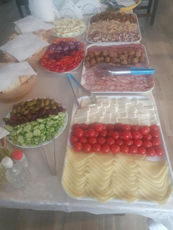 Pensiunea Ronicson Milostea المظهر الخارجي الصورة